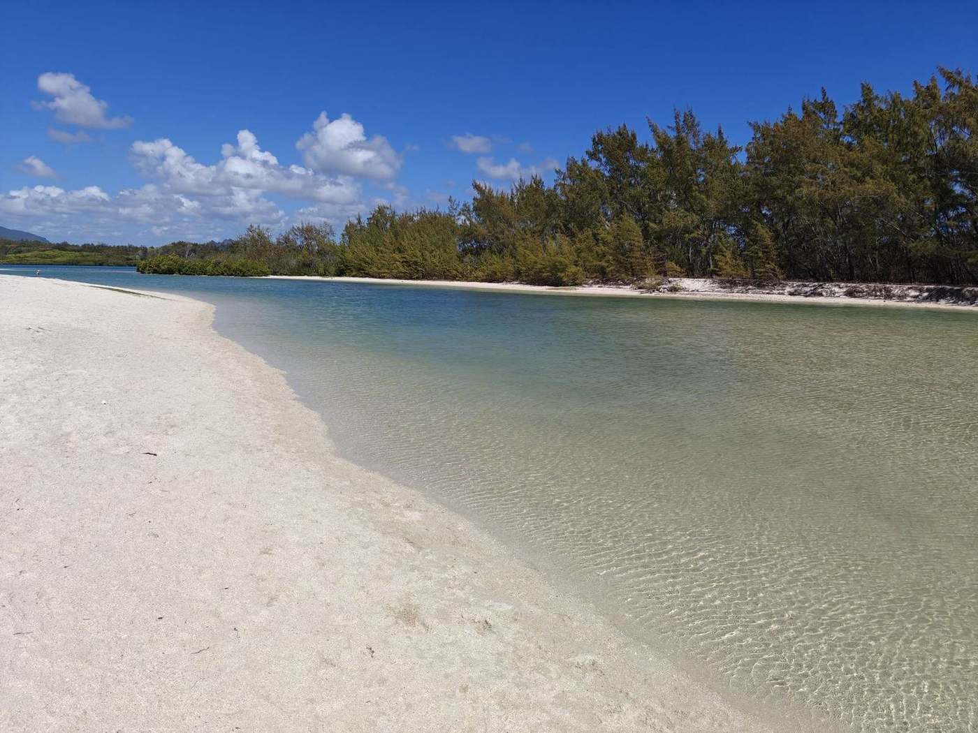 Lagon calme et sable blanc à Maurice