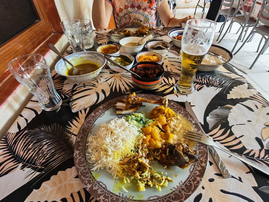 Riz, caris, lentilles et petits plats à partager