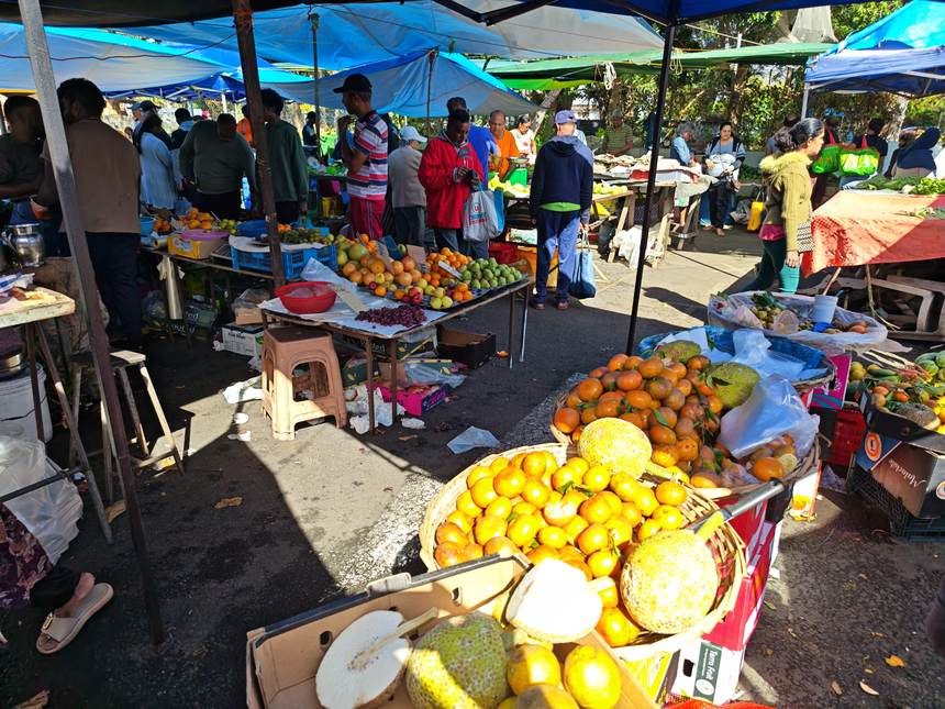 Étal de fruits au marché de Quatre Bornes